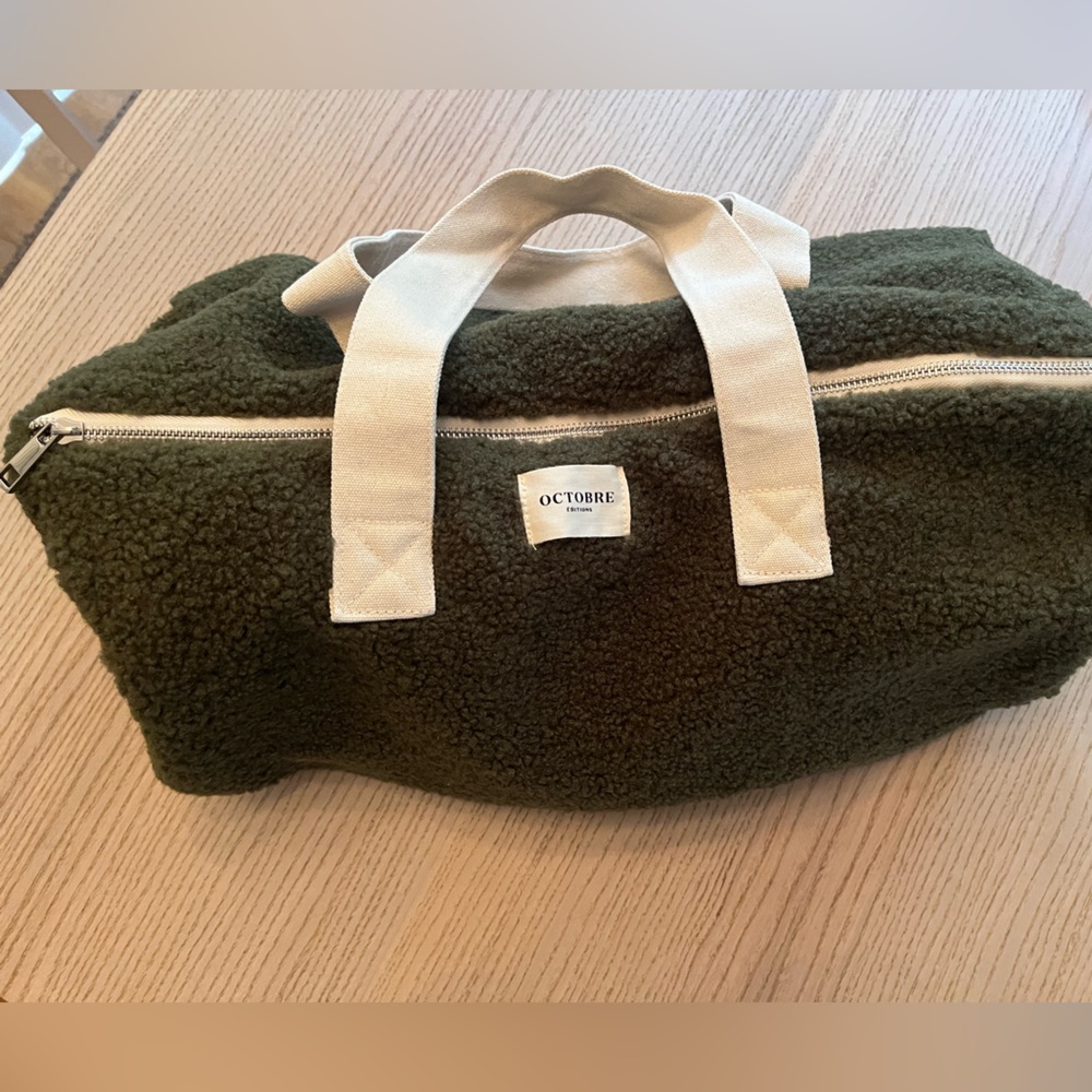 NWOT Men's Fleece Olive Green Bowling Bag